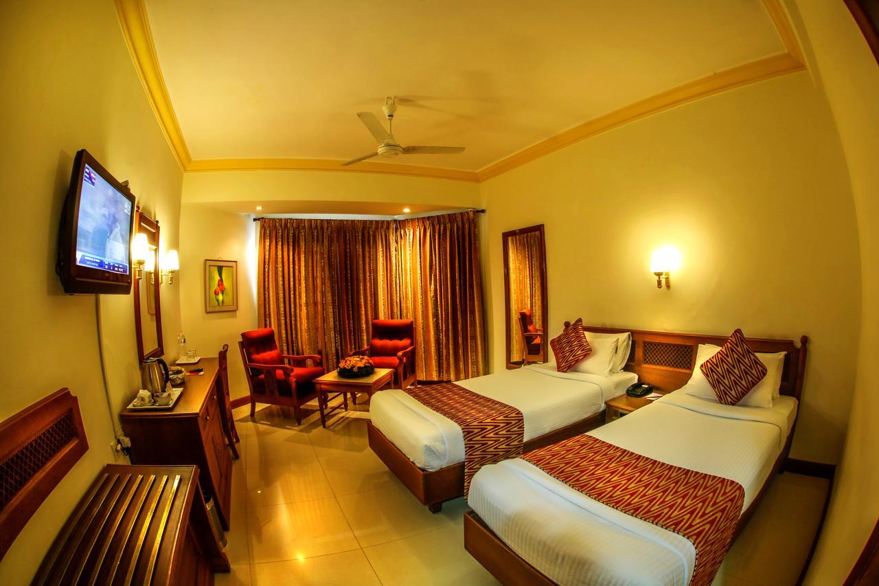 Krishna Inn Guruvāyūr Exteriör bild